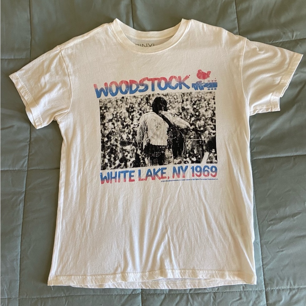 The Vinyl Icons White T-Shirt featuring Woodstock Decal, Unisex size S